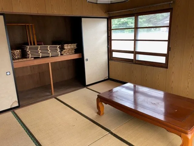 Traditional House in Uozu, Toyama Prefecture | 9DK with Engawa and Tea-Preparation Room, Adjacent Vacant Lot Included for ¥0 photo 7