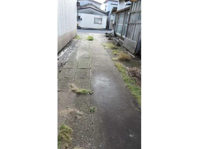 Land with an Old House in Ishiwaki Tatsumaki, Yurihonjo City, Akita Prefecture — Single-Story 4DK, ¥1.83 Million photo 4