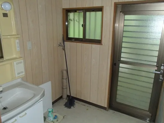 Yanai City Vacant House Bank No. 84 | Quiet Single-Story Home Surrounded by Greenery on a Large Lot photo 8