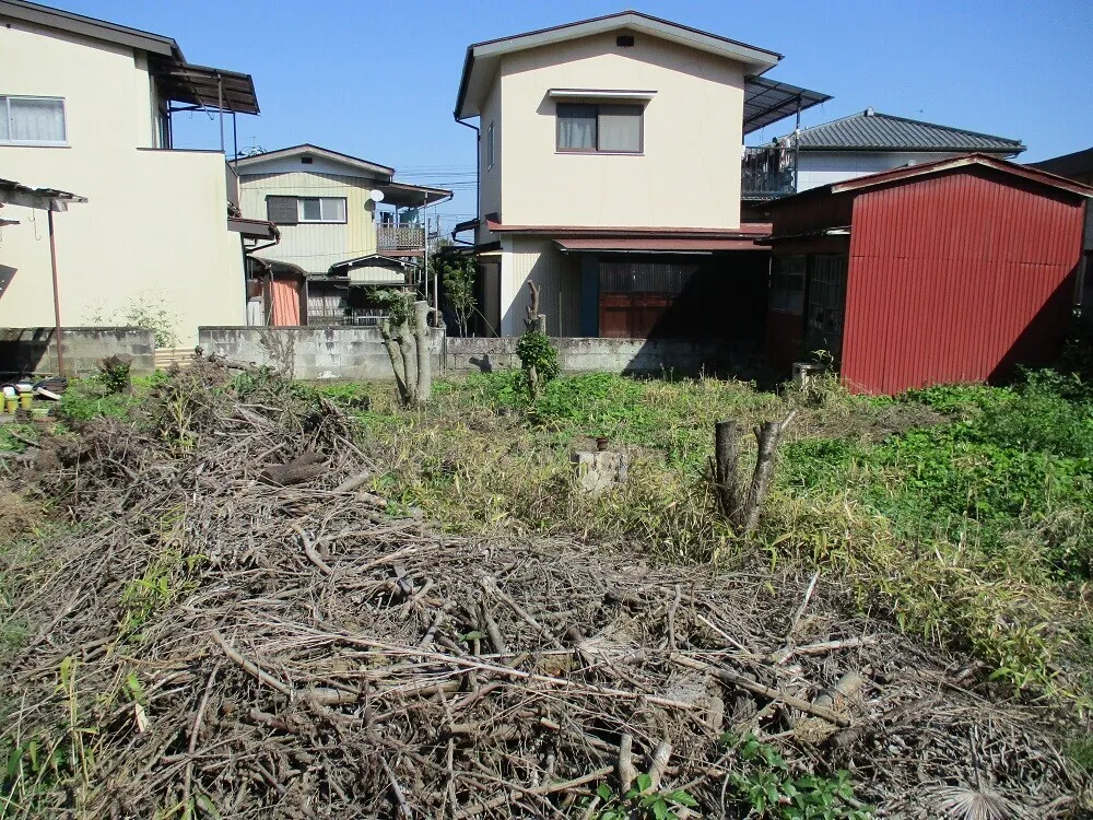 栃木県鹿沼市三幸町の中古一戸建て、5K・約120坪の敷地 写真 3