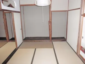 新潟県佐渡市両津夷の店舗付き住宅、10K・建物175.23㎡ 写真 2