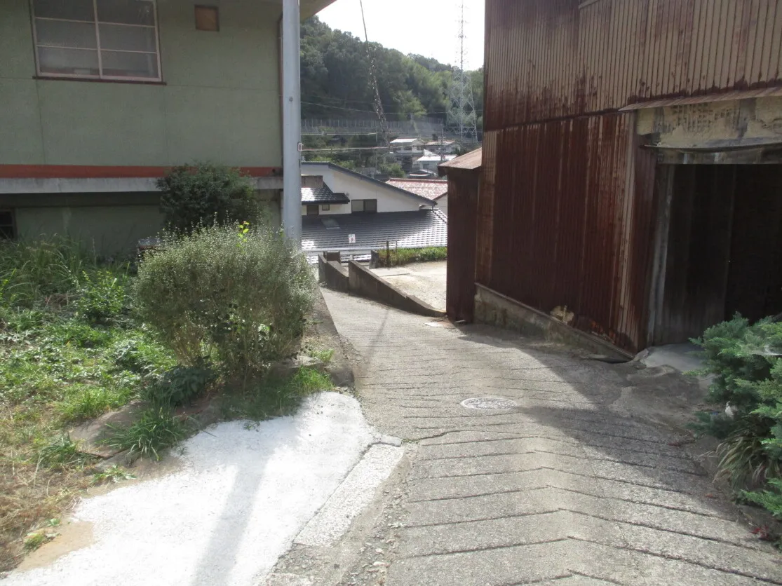 岡山県笠岡市笠岡の中古戸建て、土地334.14㎡・駐車3台可 写真 10
