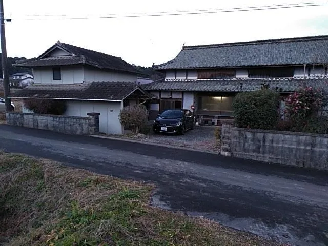岡山県苫田郡鏡野町の蔵付き古民家 8DK・農地付き 写真 2