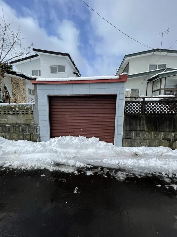 北海道室蘭市幌萌町の5DK中古戸建｜土地234.64㎡・48万円 物件写真