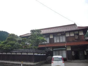 兵庫県美方郡新温泉町井土の古民家風戸建て｜9DK・土地1237㎡・価格980万円