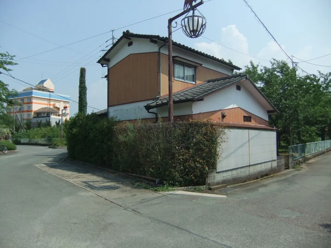 Pre-owned Detached House in Haki Shiwa, Asakura City, Fukuoka Prefecture | 4DK, Parking for 2 Cars photo 2