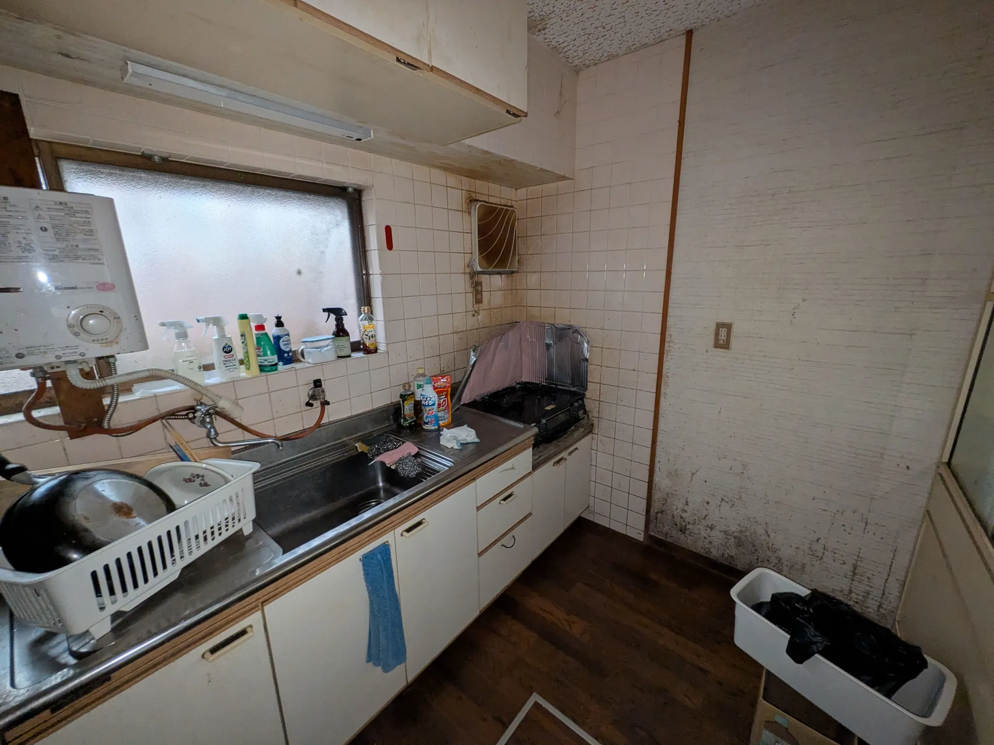 愛媛県宇和島市大浦の中古戸建｜土地231.63㎡・駐車場2台 写真 2