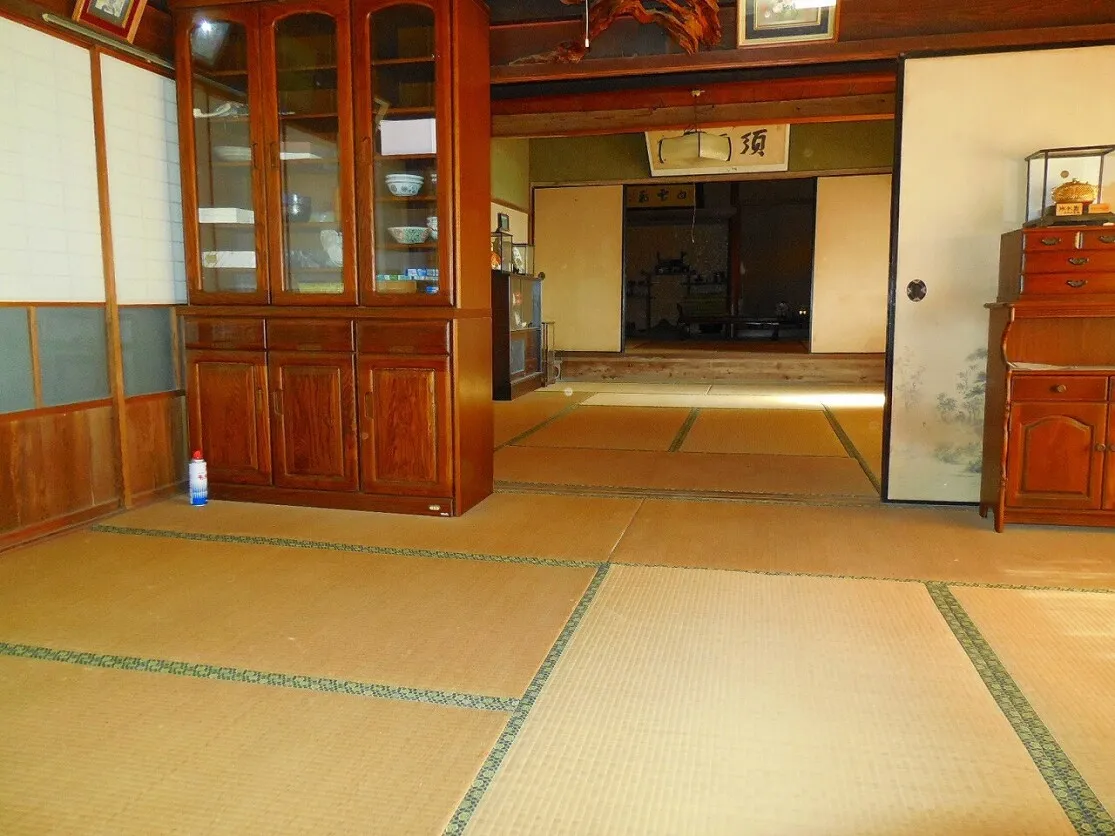 Traditional House in Natsuki, Usa, Oita | 8DK, Garden, Parking for Several Cars photo 6
