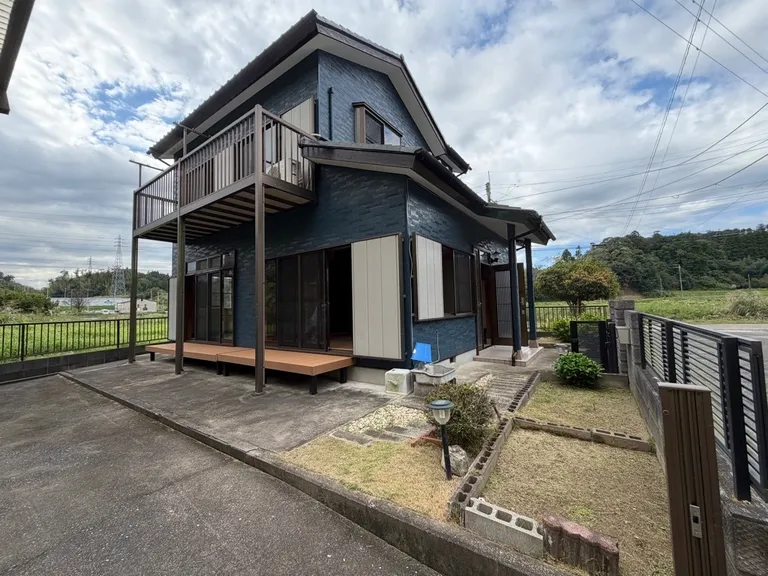 千葉県茂原市腰当の中古戸建｜平成6年築・駐車場2台 物件写真