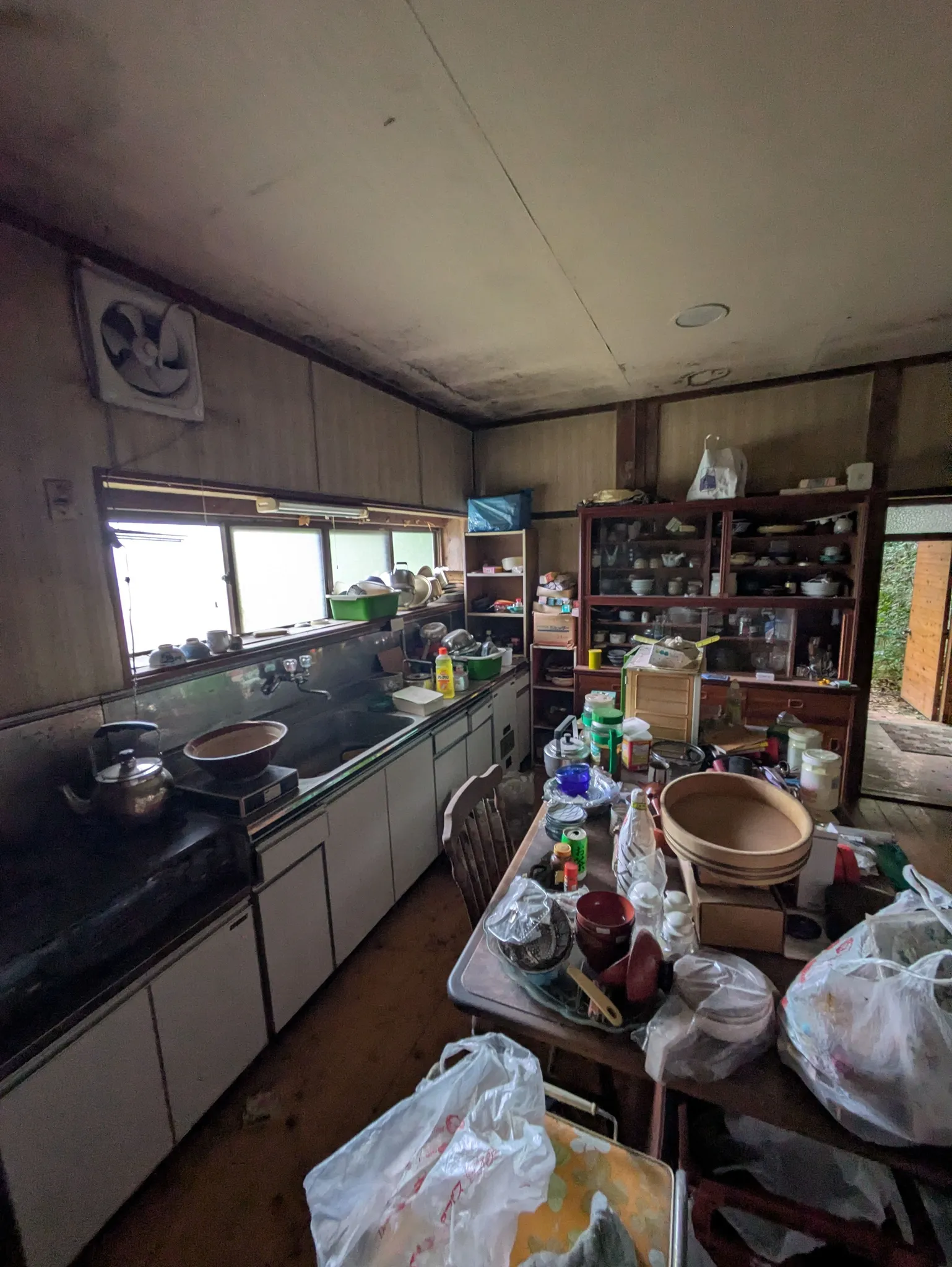 岐阜県瑞浪市土岐町の中古戸建て｜土地1,454㎡・3階建て 写真 2