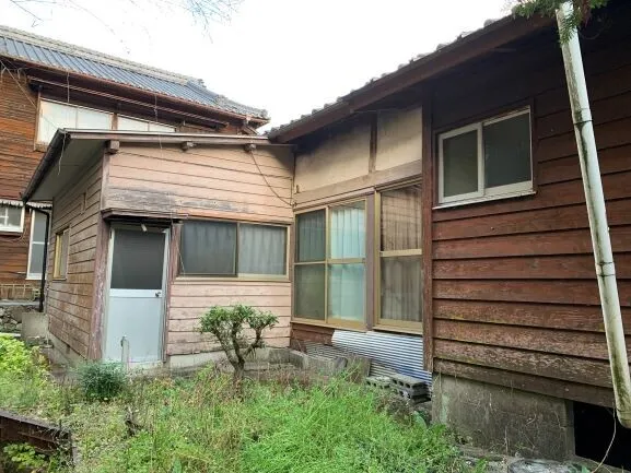 大分県佐伯市弥生大字山梨子の平屋中古一戸建て、5DK・畑付き 写真 3