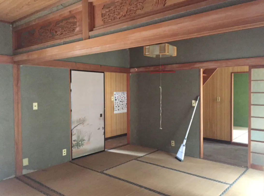 京都府南丹市美山町鶴ヶ岡の6DK戸建て、庭・屋根付きガレージあり 写真 10