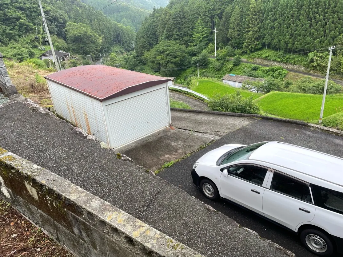 愛媛県西予市野村町白髭の平屋6K、庭付き中古一戸建て 写真 10
