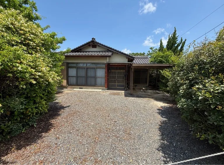 山口県岩国市周東町上久原の大型中古戸建て、駐車場3台・再建築可 物件写真