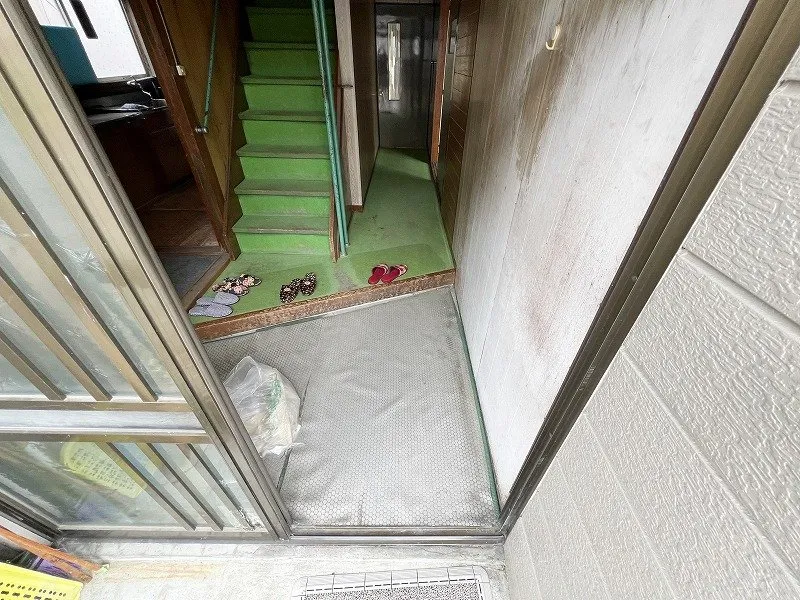 Land and Building in Iwamizawa, Hokkaido | With Garden and Garage, 245.57 m² of Land and 64.46 m² of Building Space, Long-Term Vacant Property for ¥0 photo 3