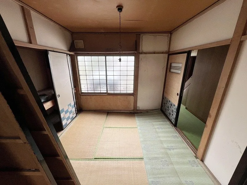 Land and Building in Iwamizawa, Hokkaido | With Garden and Garage, 245.57 m² of Land and 64.46 m² of Building Space, Long-Term Vacant Property for ¥0 photo 4