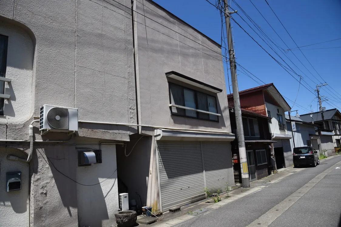 福島県河沼郡柳津町の元旅館物件｜土地249.84㎡・町の中心地で便利な立地 写真 3