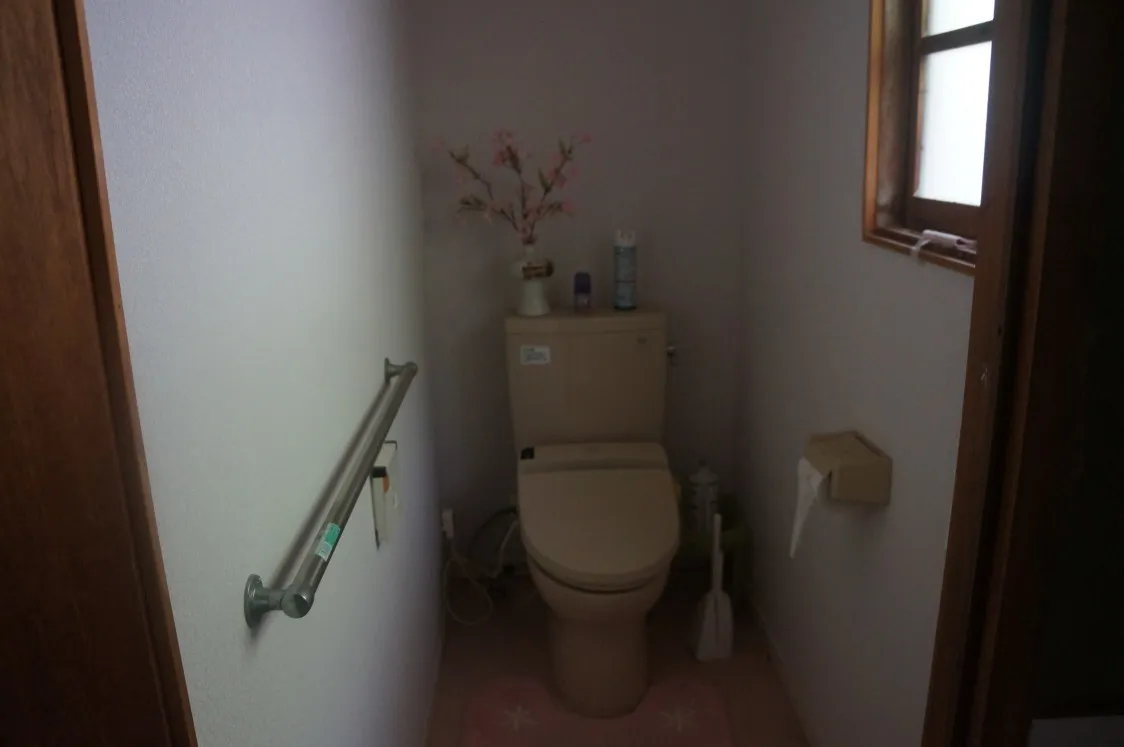 Detached House at 2591 Iwaki, Uwa-cho, Seiyo City, Ehime Prefecture | 5K, 448.57 m² Land, with Storage Building photo 4