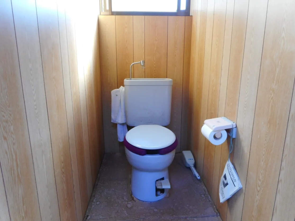 愛媛県大洲市春賀の平屋住宅｜木造3K・建物面積132.23㎡・畑付き 写真 6