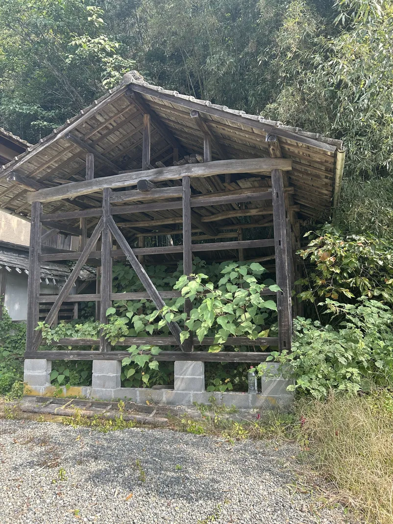 Pre-owned House in Hatada, Shonai Town, Yufu City, Oita Prefecture; 20 Land Parcels, 4 Buildings, Parking Available photo 3