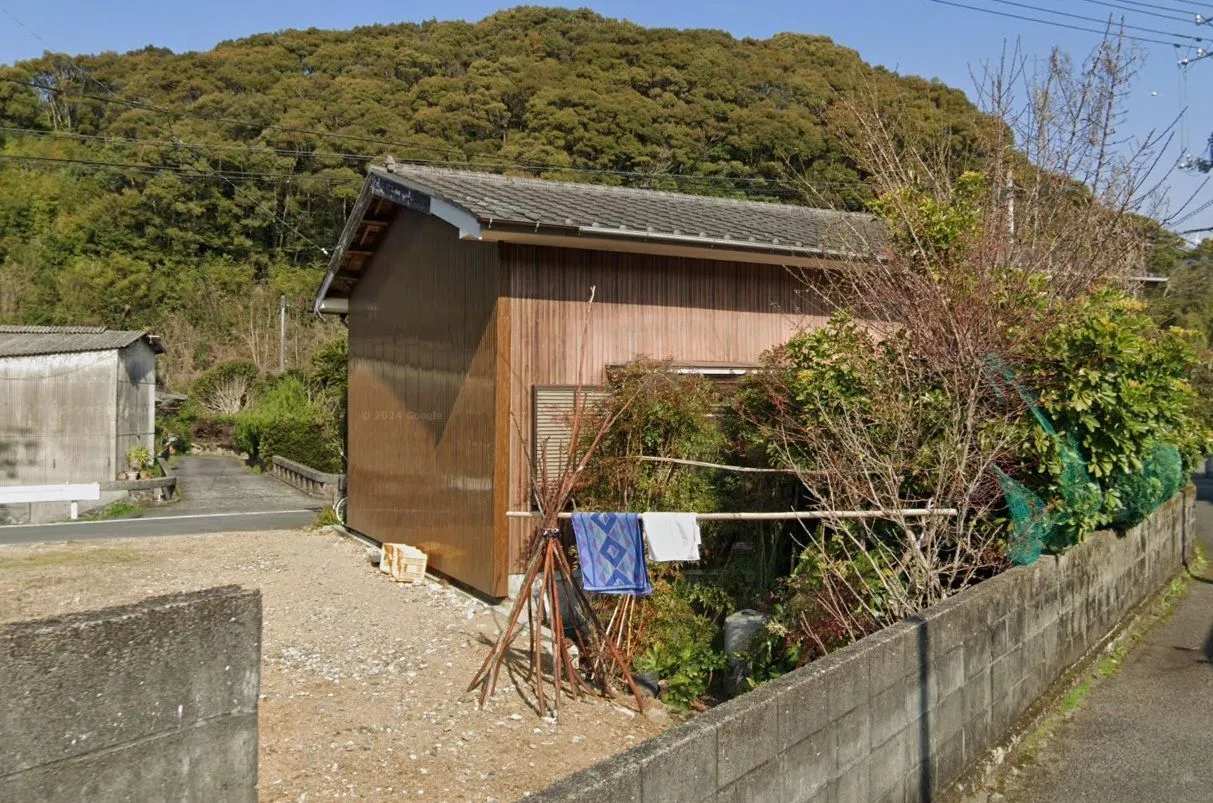 愛媛県南宇和郡愛南町御荘和口の中古平屋戸建て｜賃貸中・土地337.95㎡ 写真 2