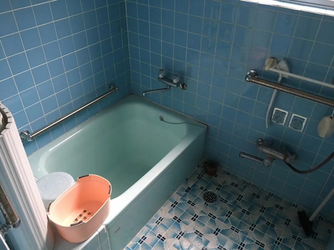 Detached House Near a Station in Anabuki-cho, Mima City, Tokushima Prefecture — 8DK with Private Garden photo 4