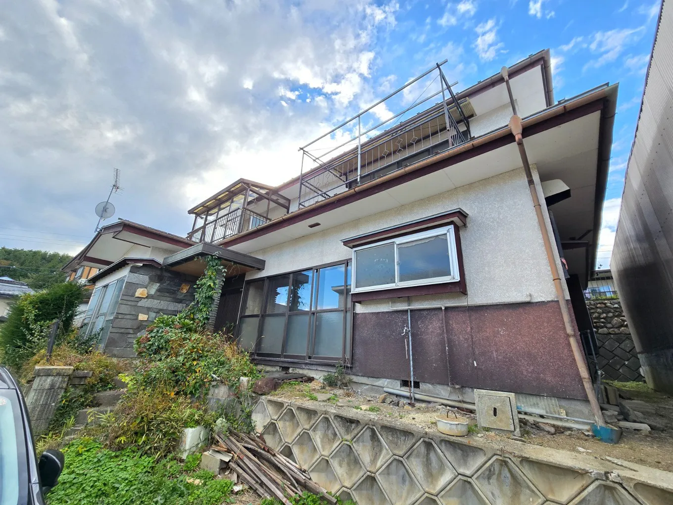 長野県岡谷市の空き家戸建て｜土地208.68㎡・建物127.39㎡、0円で即時引き渡し可