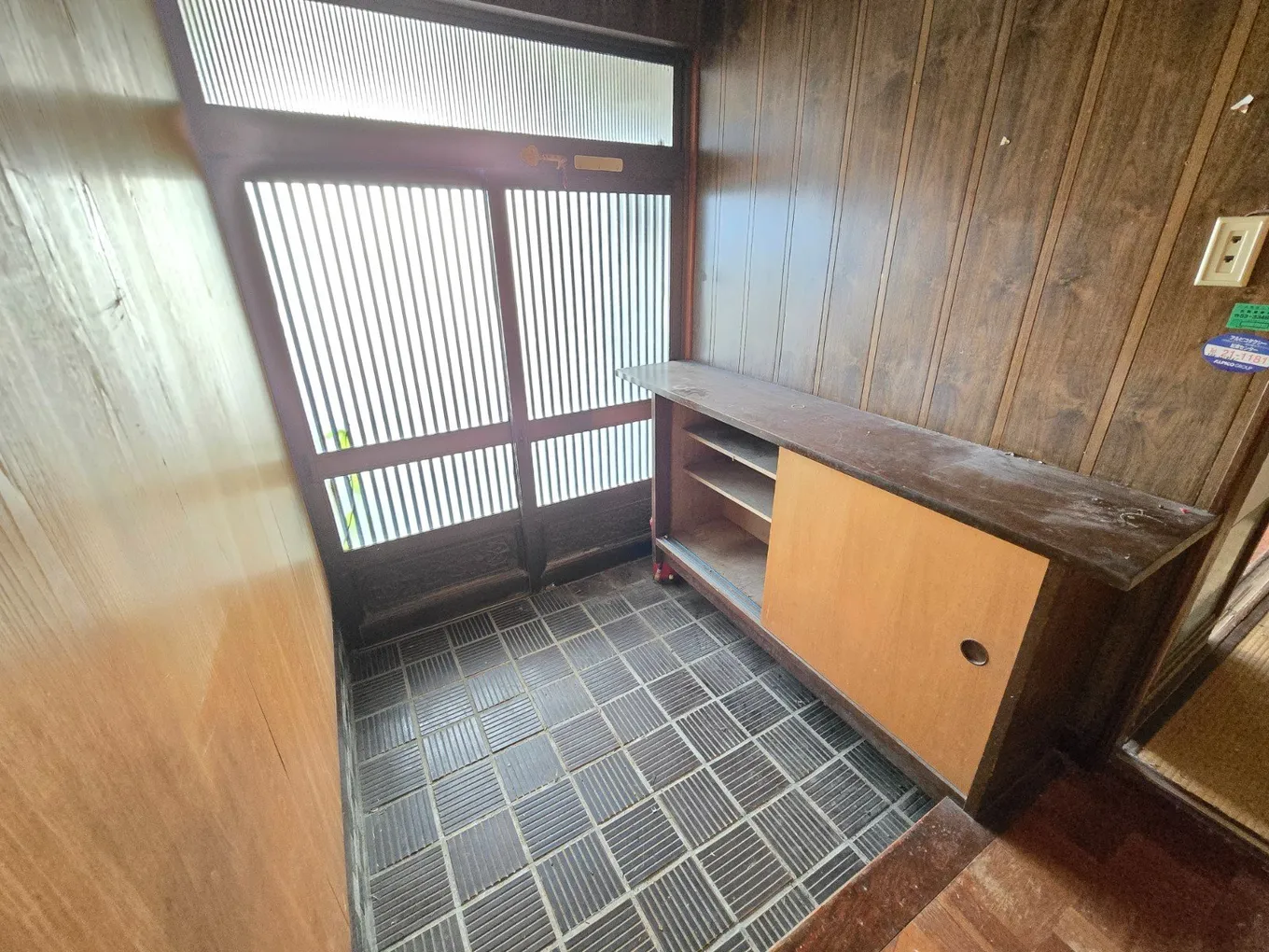 長野県岡谷市の空き家戸建て｜土地208.68㎡・建物127.39㎡、0円で即時引き渡し可 写真 9