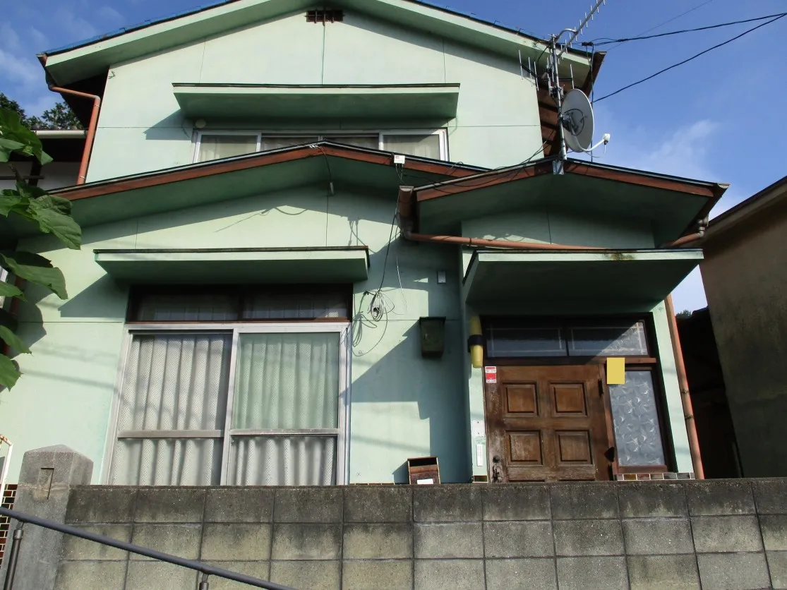 岡山県笠岡市の木造戸建て住宅｜市街地・トイレリフォーム済み