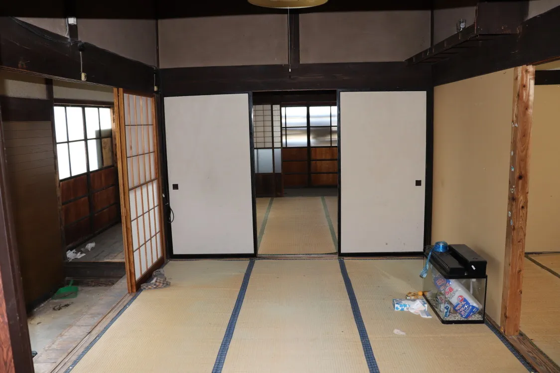 南陽市宮内の老朽化した木造戸建て住宅 写真 7