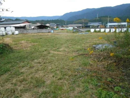 Large Residential Lot in Oaza Maeda, Ebino, Miyazaki Prefecture, with Views of the Kirishima Mountain Range photo 5