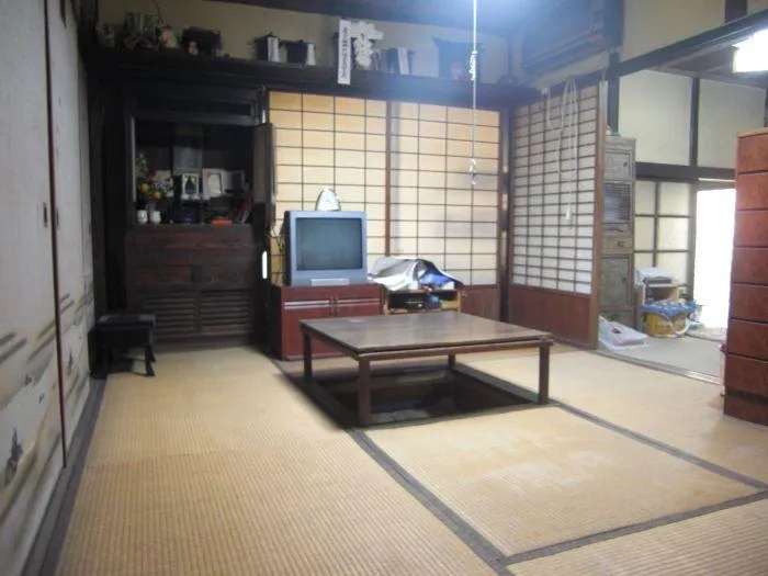 Traditional House in Asakuchi City, Okayama Prefecture | 4SK Home with Farmland and Forestland photo 6