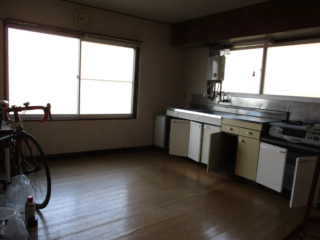 岡山県笠岡市吉浜の木造3DK賃貸住宅｜広い土間・倉庫付き 写真 7