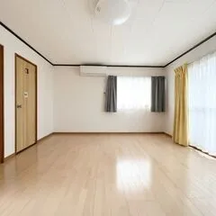 都農町川北の平屋戸建て｜2階付きガレージのある2LDK 写真 5