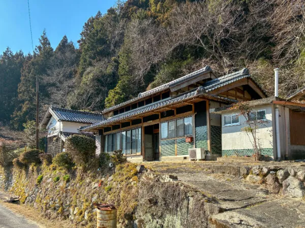 三重県松阪市嬉野小原町の戸建て住宅｜農地・茶畑・山林付き 物件写真