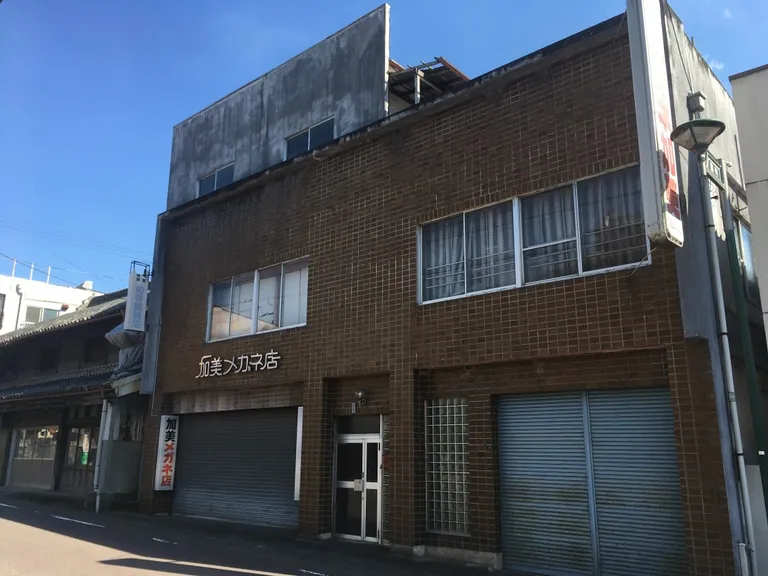 徳島県美馬市脇町大字脇町の広々とした店舗兼住宅 物件写真