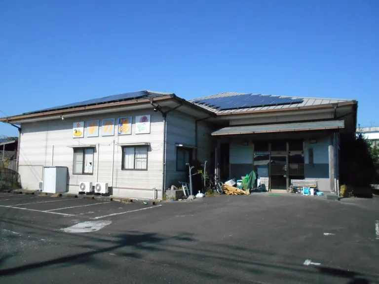 宮崎県えびの市向江の源泉かけ流し温泉施設・居住可能な4LDK 物件写真