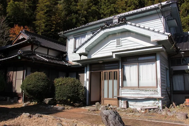 山口県光市の農地付き戸建て住宅｜田園風景を望む10DK 物件写真