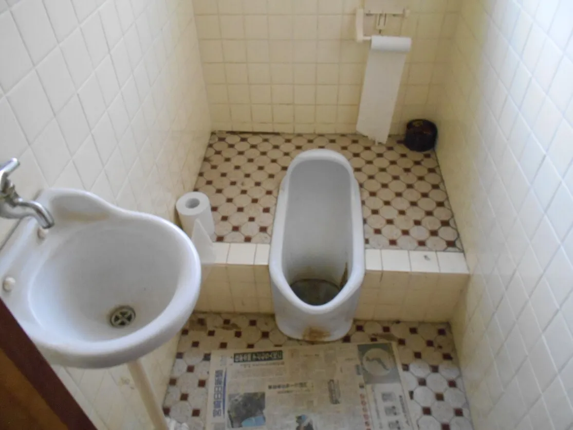 えびの市原田の店舗併用住宅｜駐車3台・4DK 写真 6
