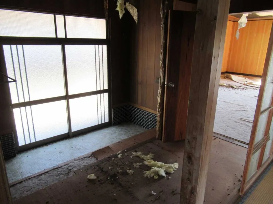 宇佐市院内町の店舗スペース付き平屋住宅｜5LDK・庭付き 写真 10