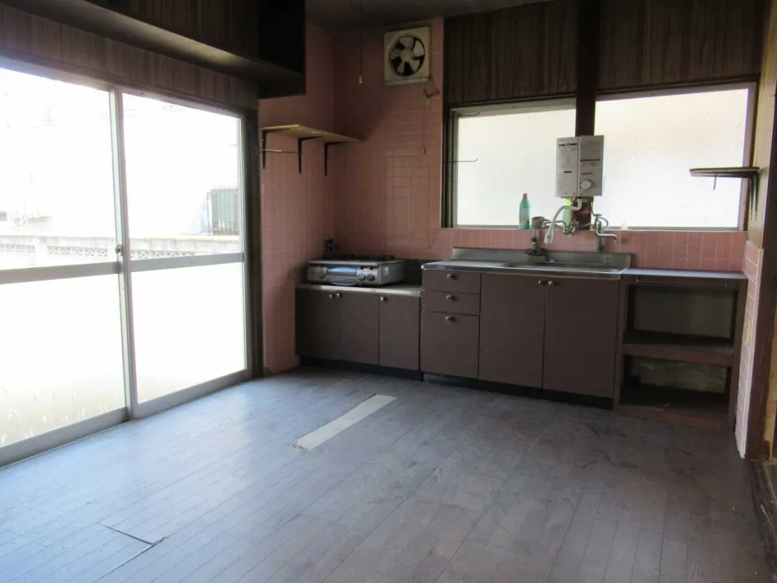 宇佐市院内町の店舗スペース付き平屋住宅｜5LDK・庭付き 写真 7