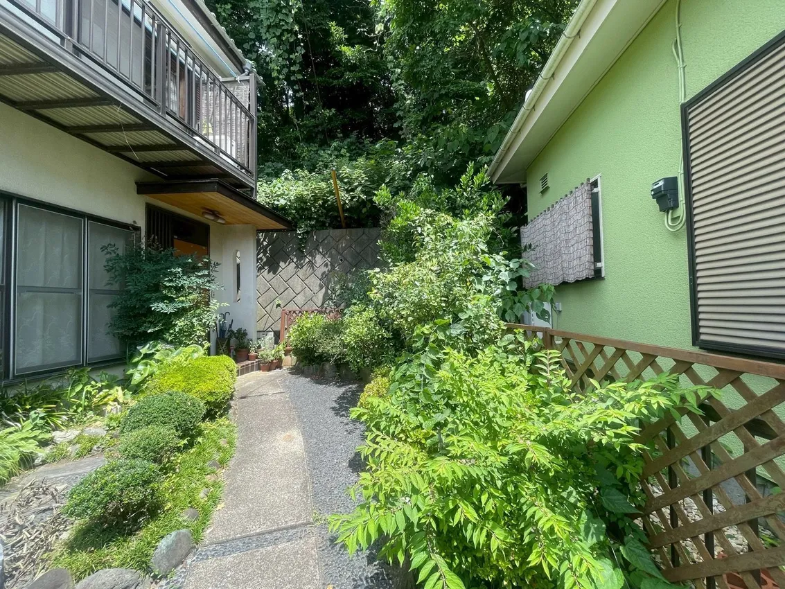 Detached House in Iwato 2-chome, Yokosuka City, Kanagawa Prefecture | 4DK · 159.60 m² Land photo 3