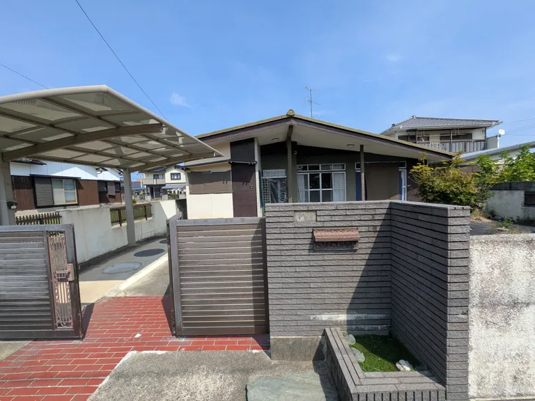愛媛県新居浜市郷の平家建て戸建｜水回りリフォーム済み・想定利回り30％ 物件写真