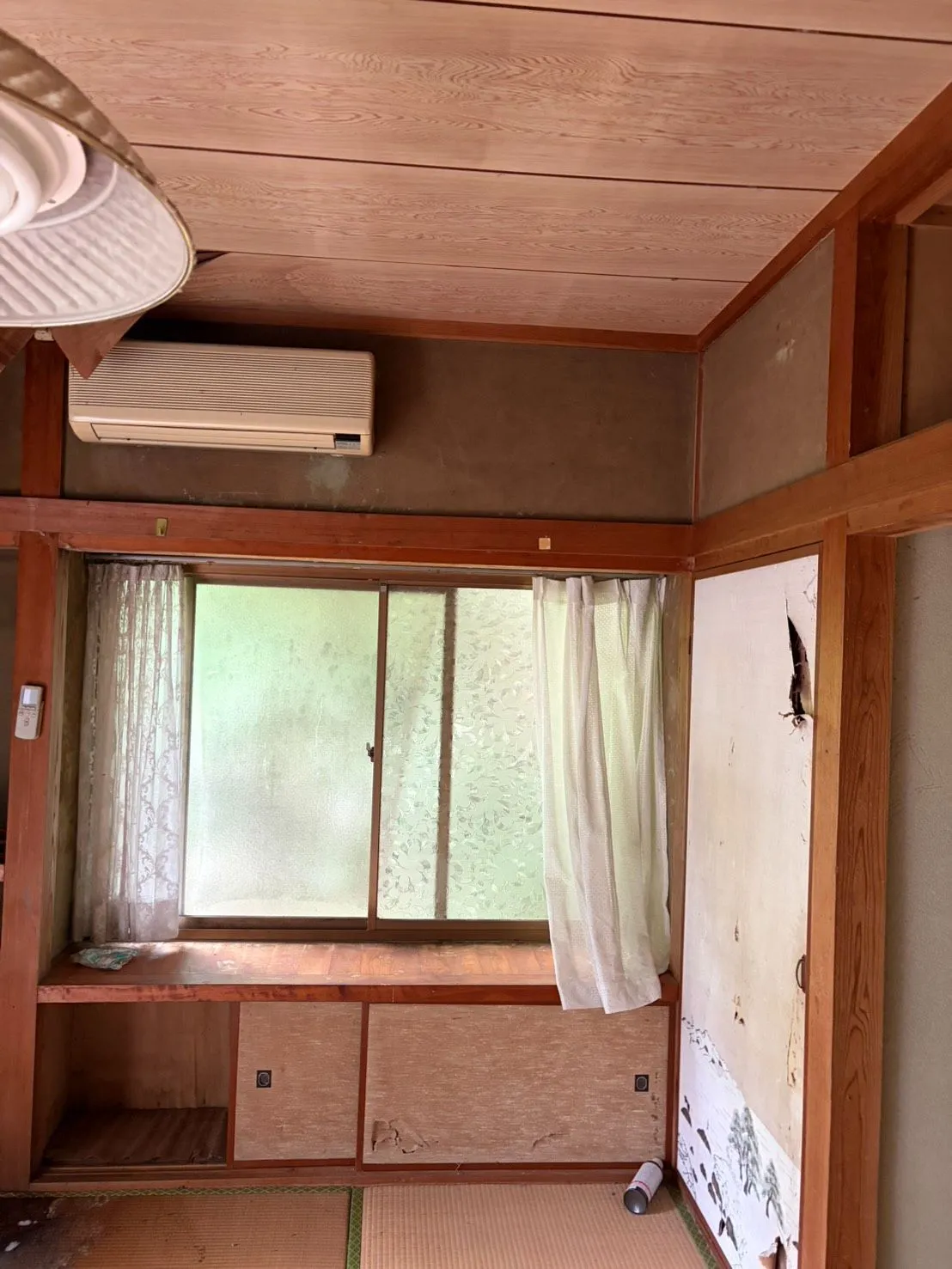 Suburban Detached House in Ankyucho, Miyakonojo City, Miyazaki Prefecture | Approx. 3,025 m² of Land and Approx. 229 m² of Building Area photo 3