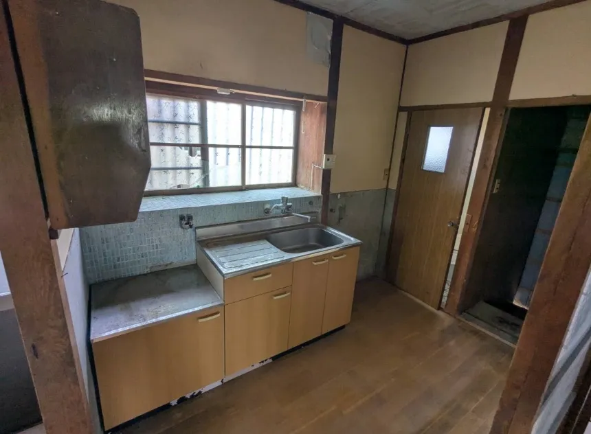 Station-Adjacent Single-Story 2K House in Otsu-cho, Matsusaka City | 3-Minute Walk to Higashi-Matsusaka Station, Estimated Yield of 17.2% photo 5