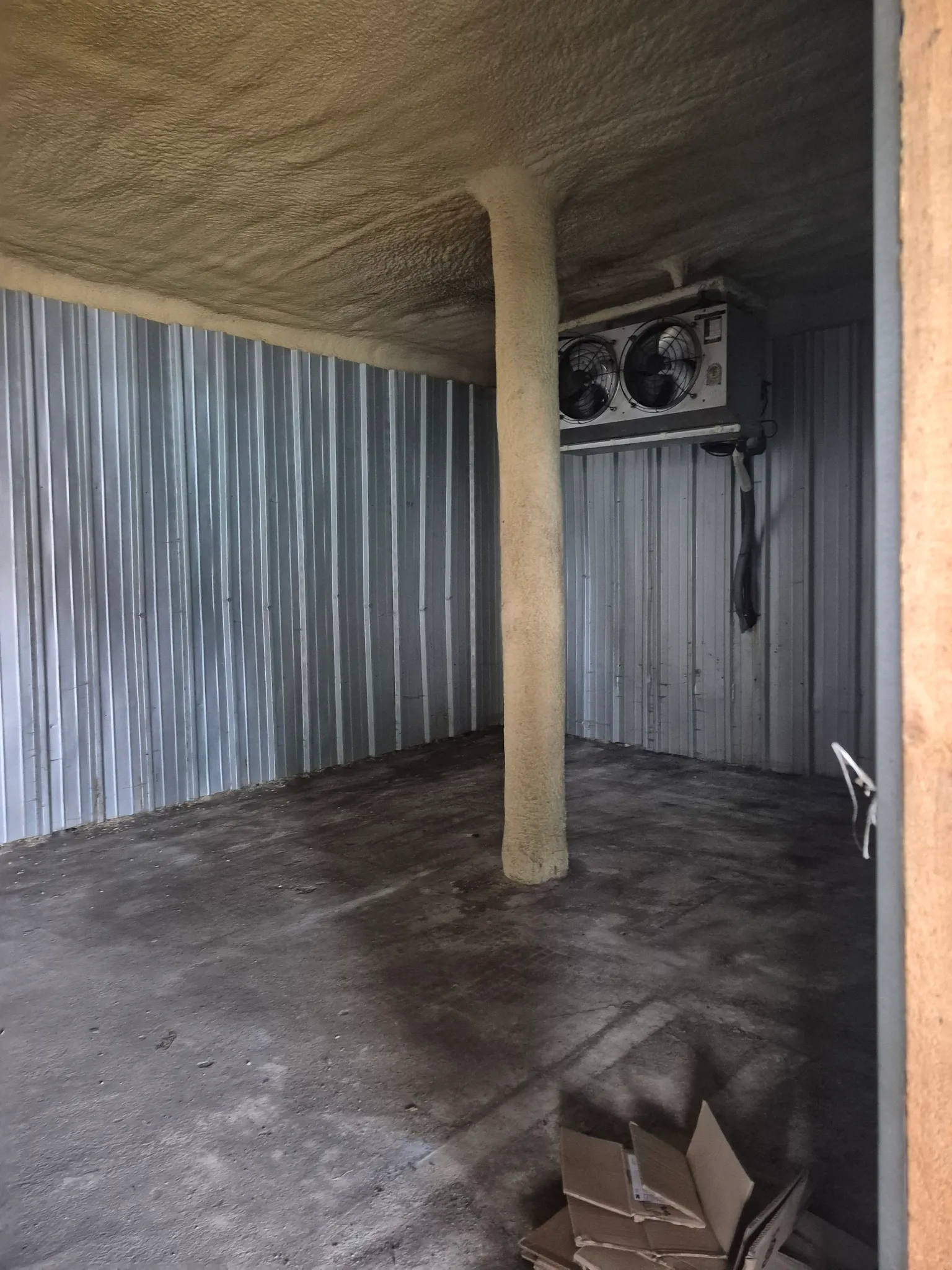 Jecheon Mixed-Use Building for Sale in a Residential Neighborhood, with a First-Floor Cold Storage and Second-Floor Home photo 2
