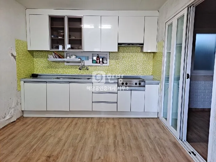 Detached House for Sale in Jukgyo-dong, Mokpo, Near Yudalsan Lions Garden and Sculpture Park photo 5