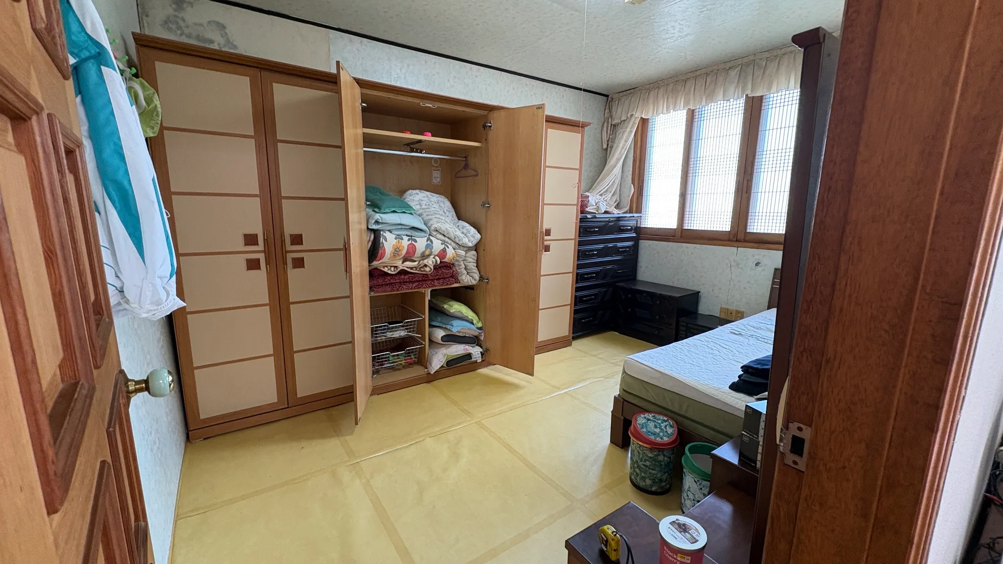South-facing Beach 8 Minutes’ Walk Away in Namhae-gun, Gyeongsangnam-do; First-Floor Warehouse and Second-Floor House for Sale photo 3