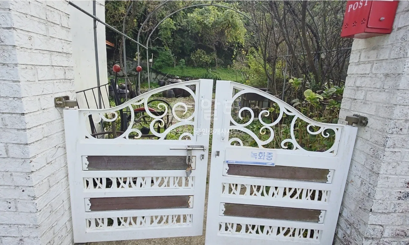 Partially Remodeled Country House for Sale in Nangdo-ri, Hwajeong-myeon, Yeosu, Jeonnam-Gwangju Integrated Special City photo 10