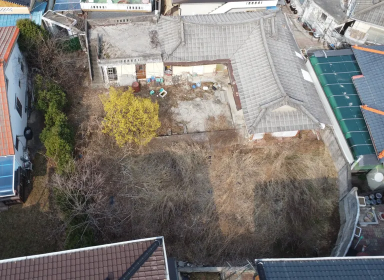 충청북도 제천시 시내 단독주택 매매, 텃밭 가능한 두 필지 매물 사진